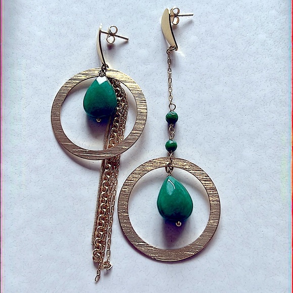 Gold & Green Faceted Stone Hoop & Chain Chandelier Earrings - NWT - Picture 3 of 4